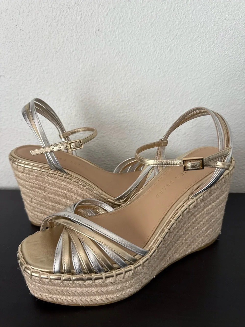 EUC Veronica Beard Ravina Platform Wedge Heels Leather Sandals